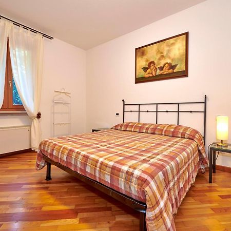 Apartmentsgarda - Baia D'Argento Residence กอสเตร์มาโน ภายนอก รูปภาพ