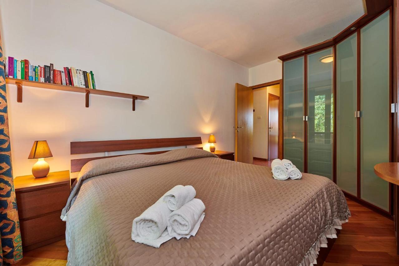 Apartmentsgarda - Baia D'Argento Residence กอสเตร์มาโน ภายนอก รูปภาพ