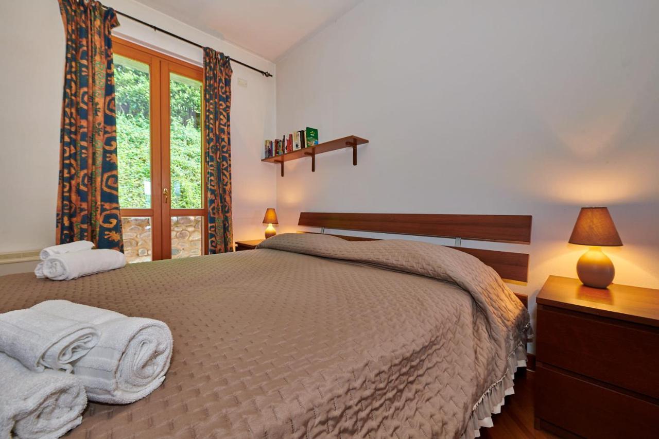 Apartmentsgarda - Baia D'Argento Residence กอสเตร์มาโน ภายนอก รูปภาพ