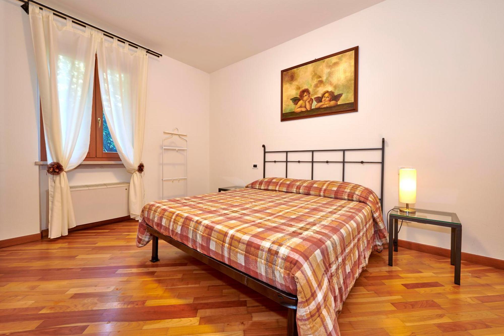 Apartmentsgarda - Baia D'Argento Residence กอสเตร์มาโน ภายนอก รูปภาพ