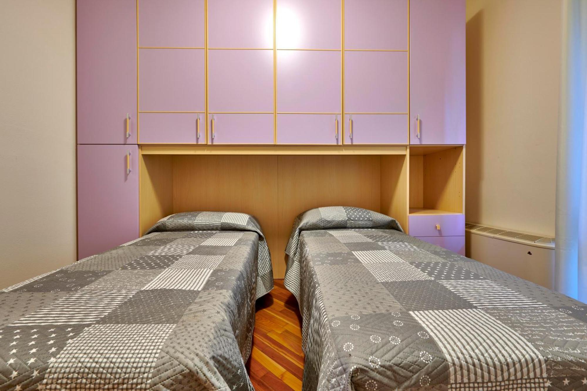 Apartmentsgarda - Baia D'Argento Residence กอสเตร์มาโน ภายนอก รูปภาพ
