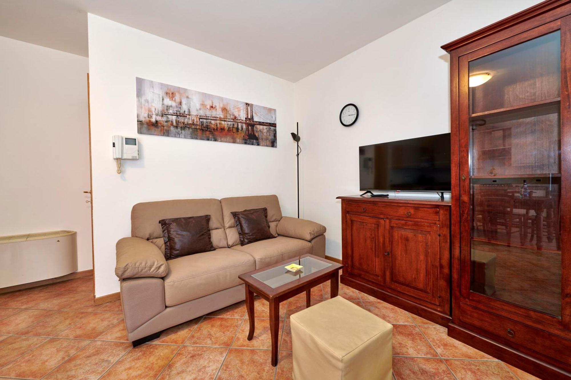 Apartmentsgarda - Baia D'Argento Residence กอสเตร์มาโน ภายนอก รูปภาพ